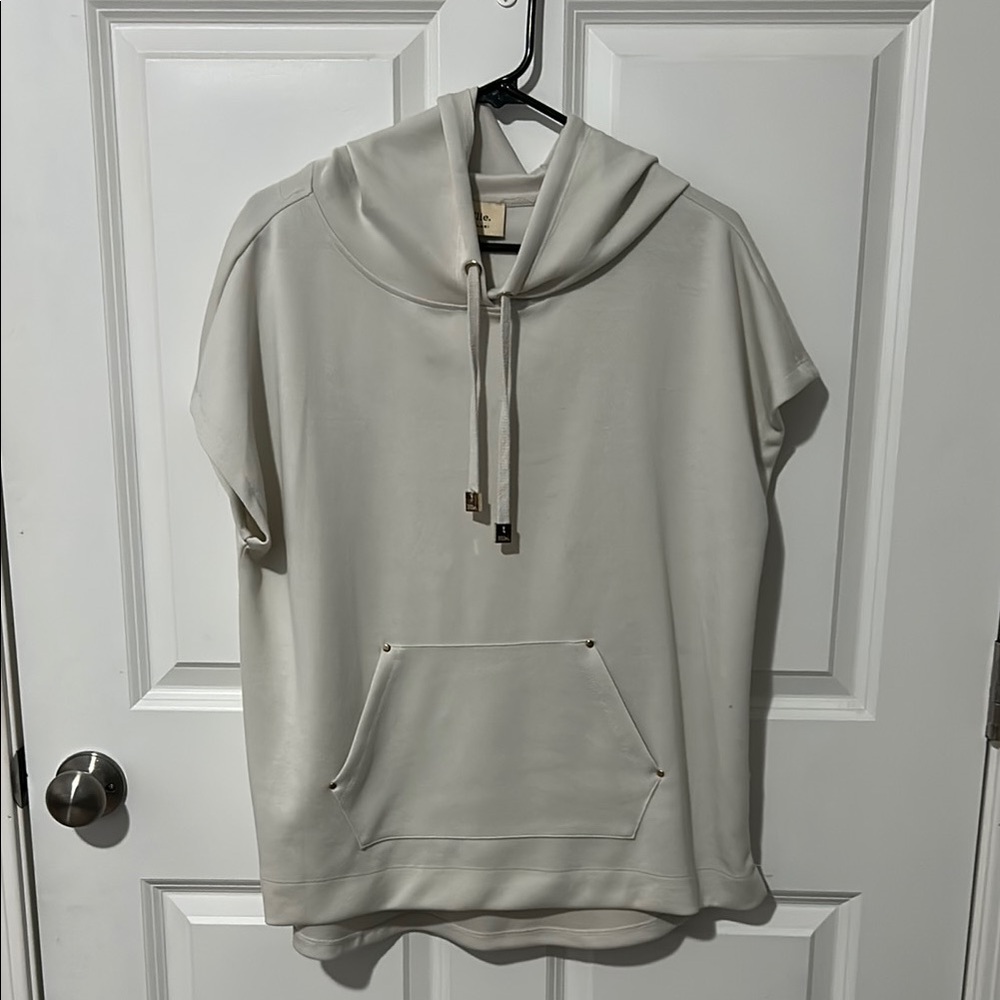 Cream colored 2 piece hooded lounge set